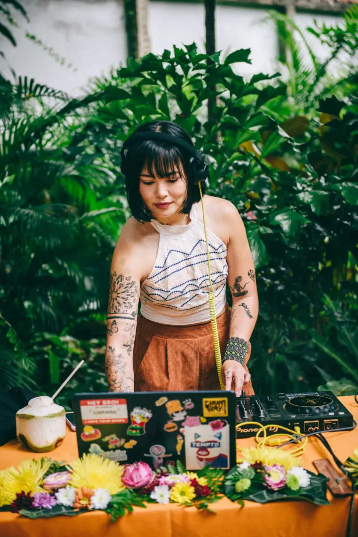 Afterglow Wild Bloom gallery by Wan Pree